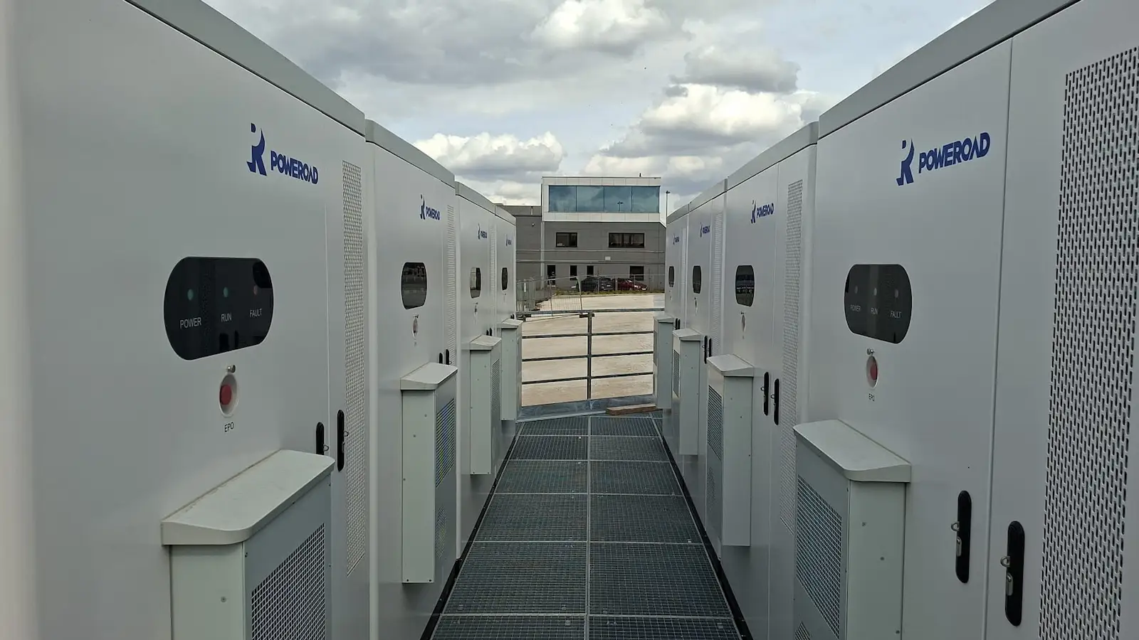 Belgium-840kw1720kwh-FLEX215AIO