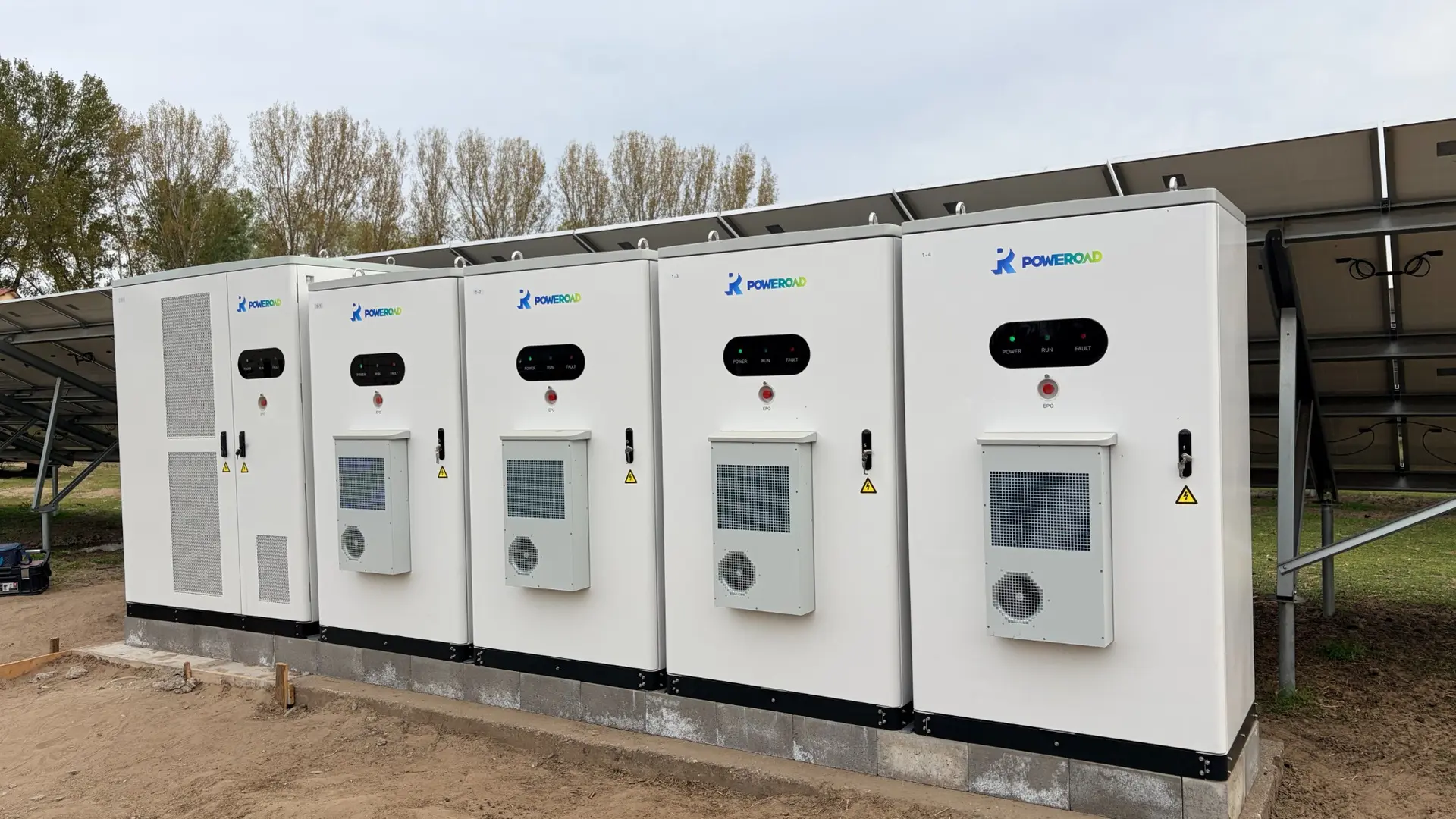 Hungary-250kw860kwh-FLEX215AIO